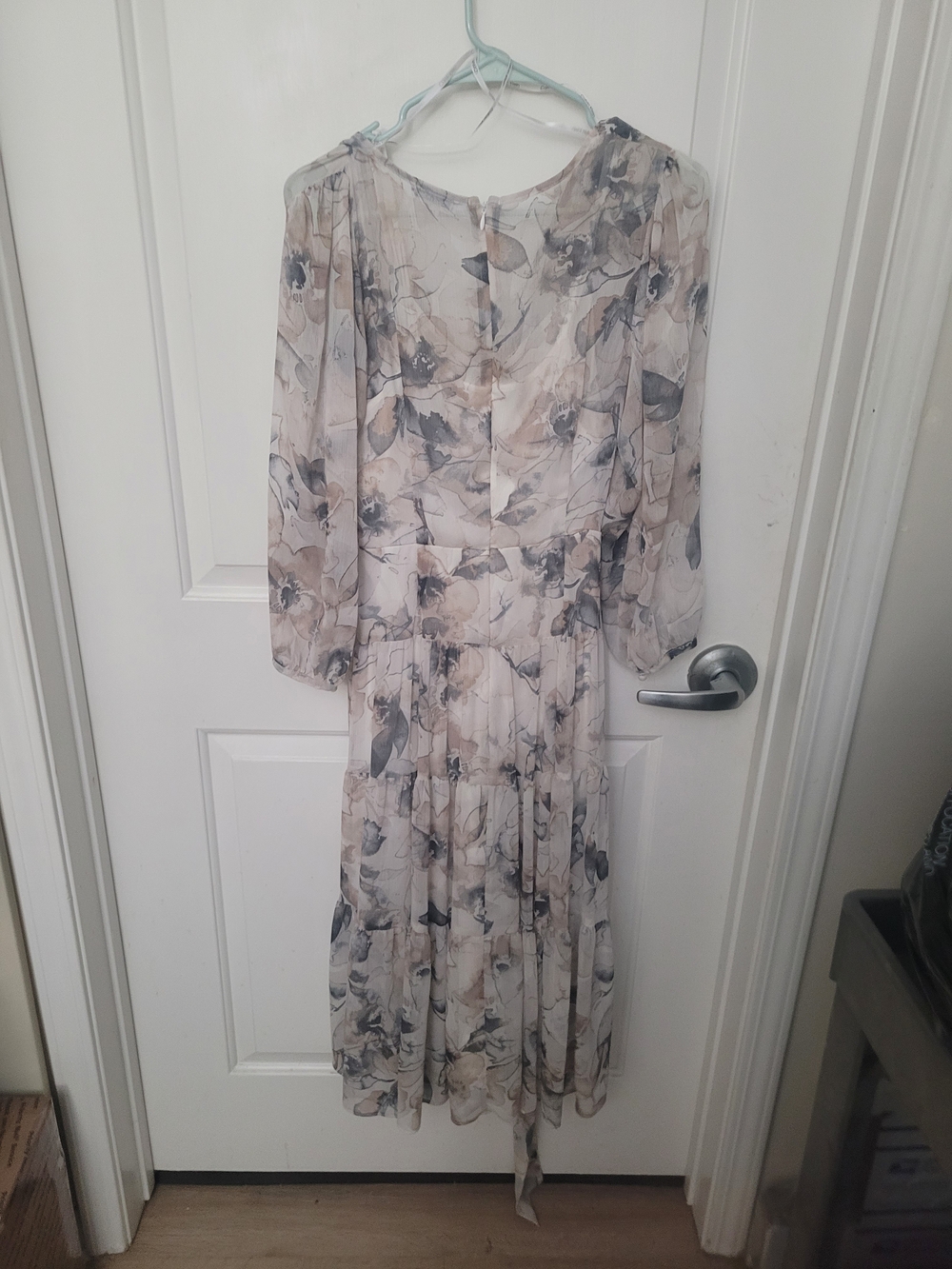 Calvin Klein Floral Chifforn Tiered Maxi Dress W/ Fab. Sash Waist Tie Sz 8